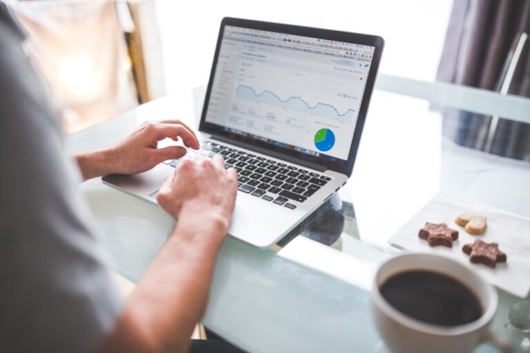 Save Time on Reporting with Dash Boards