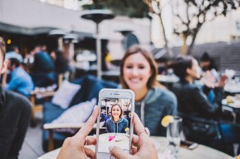 How To Start Working With Bloggers
